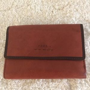 Soft brown leather fossil tri-fold wallet